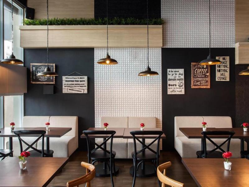 Maxonehotels.Com At Tidar Surabaya Kültér fotó