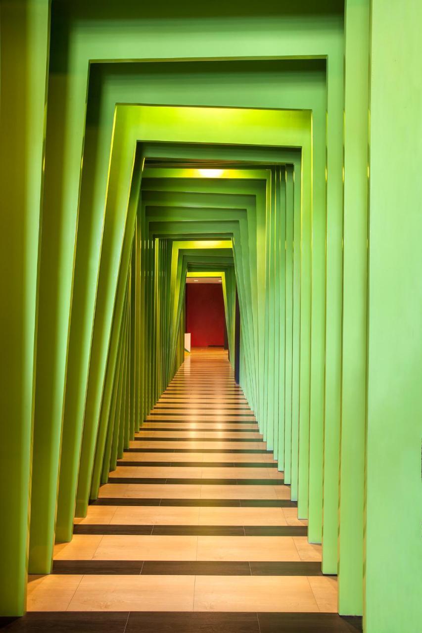 Maxonehotels.Com At Tidar Surabaya Kültér fotó