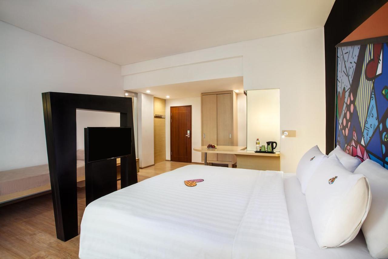 Maxonehotels.Com At Tidar Surabaya Kültér fotó
